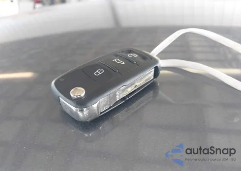 2017 Volkswagen Passat 1.8T R-Line from USA, damaged, VIN 1VWDT7A38HC082089